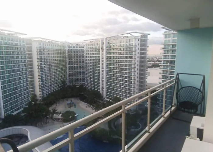 Apartahotel Caroshiro Staycation Azure Uban