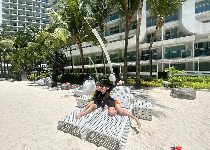 Caroshiro Staycation Azure Uban
